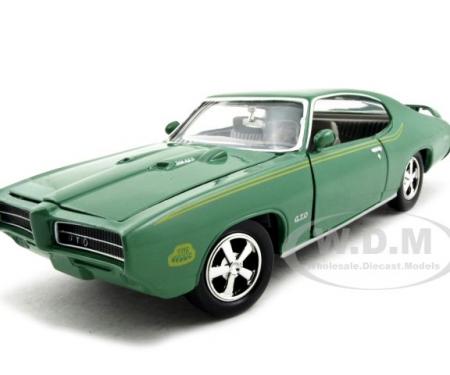 1969 Pontiac GTO Judge Green 1/24 Diecast Model Car